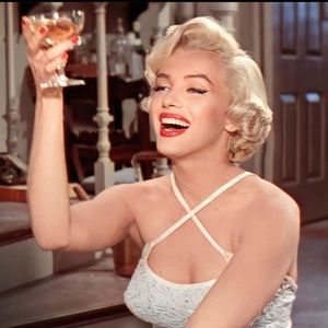 Meet your Posher, Vivienne